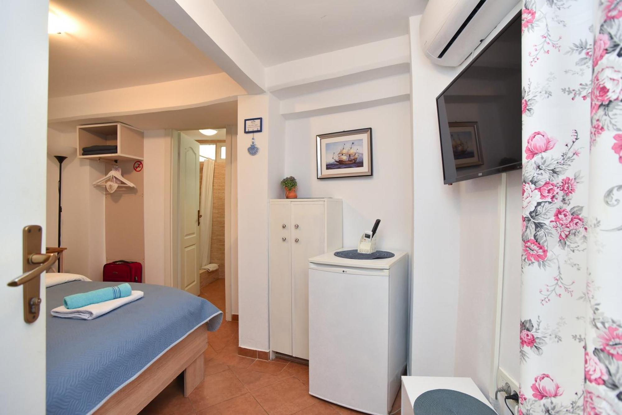 בית הארחה Sailor House 3*
