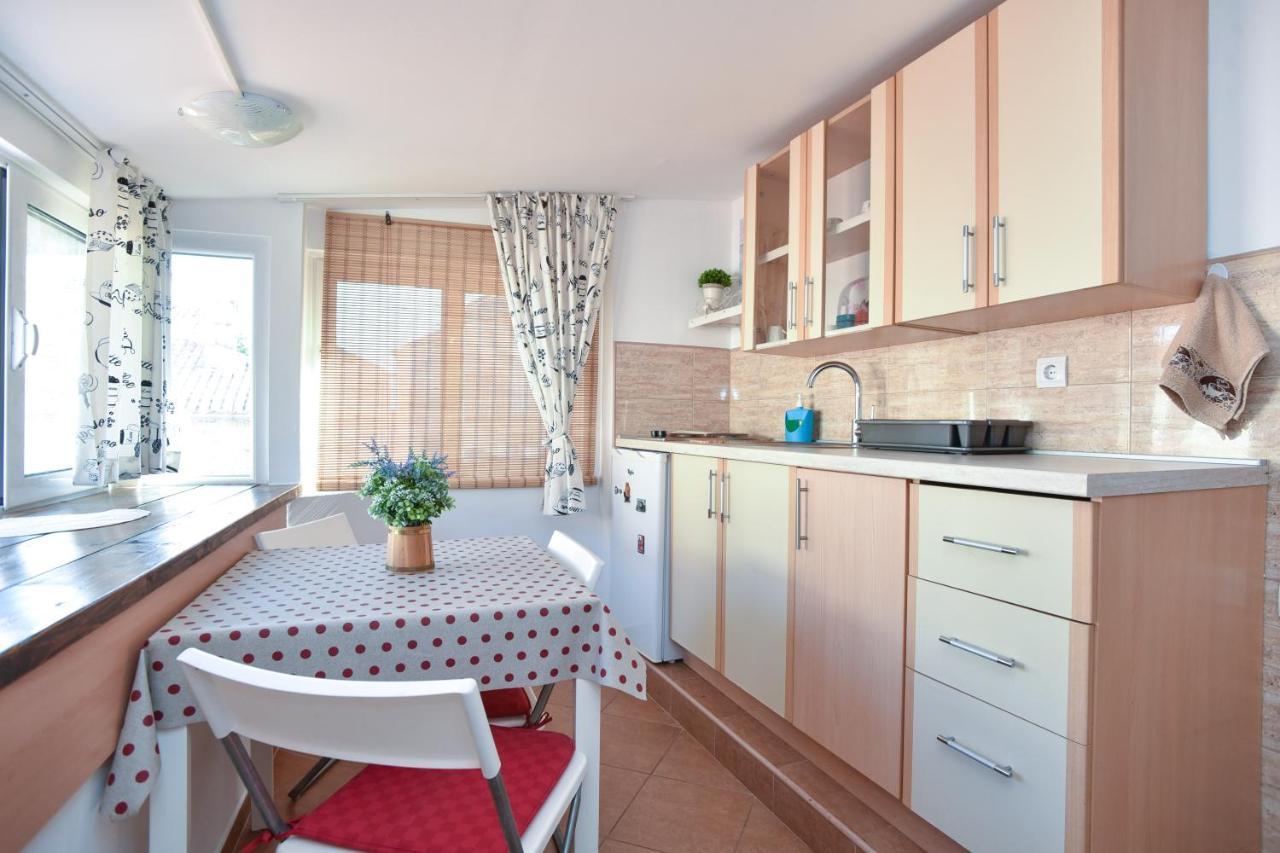 בית הארחה Sailor House 3*