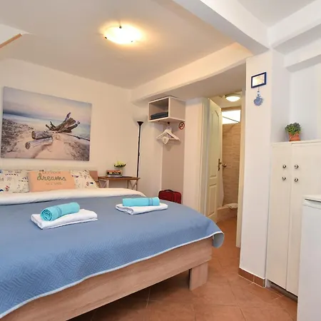 Готель Sailor House Будва Екстер'єр фото