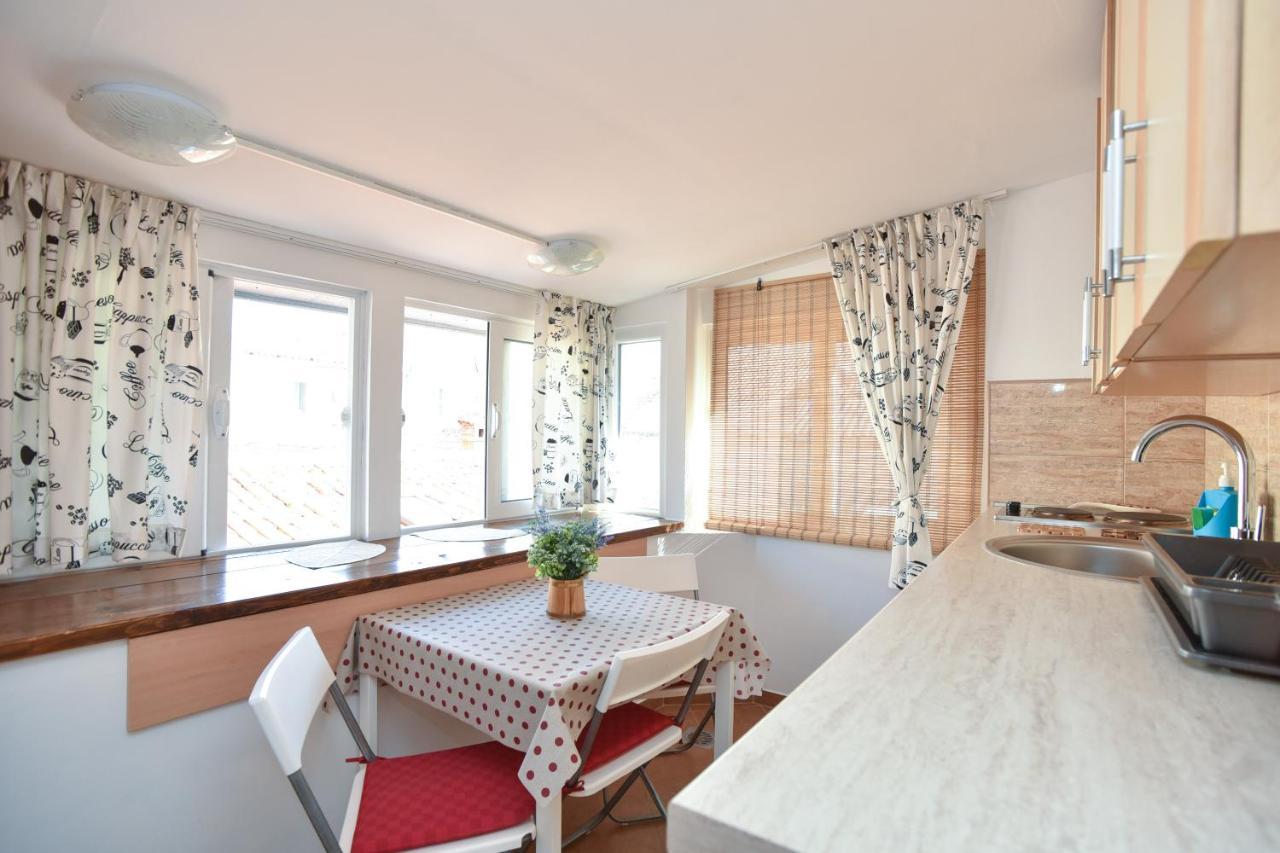 Konukevi Sailor House 3*